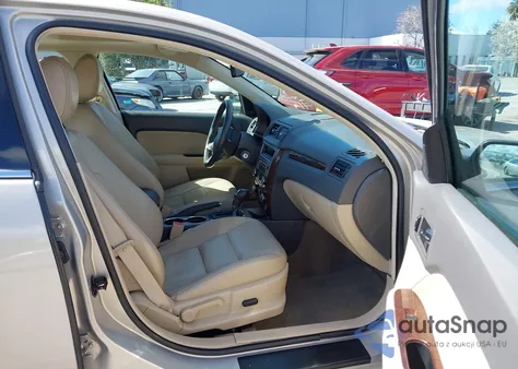 2010 Ford Fusion Sel z USA, uszkodzony, nr VIN 3FAHP0JA5AR273870